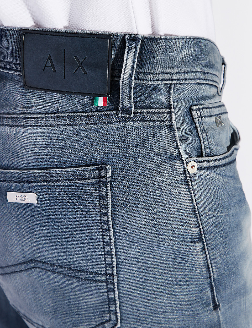 Джинсы армани эксчендж. Armani Exchange джинсы j13 Slim. Armani Exchange j13 w33 аналог.